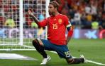 Sergio Ramos celebra un gol ante Suecia en el Santiago Bernabéu.