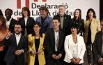 Los dirigentes de EH Bidu, Arnaldo Otegi (2d) y Maddalen Iriarte (d), junto con el vicepresidente del Govern, Pere Aragonès (i), y la dirigente de ERC, Marta Vilalta, (2i).