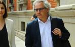Carlos Pérez-Nievas, de camino al pleno de este jueves.