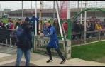 Los niños aclaman al Chimy Ávila en Tajonar