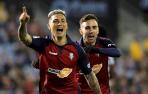 El Chimy Ávila celebra el gol del empate contra el Celta.