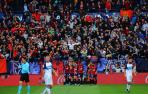 Alegría en Graderío Sur tras el gol de penalti marcado por Roberto Torres. Era el 3-1.