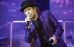 El "viejo" Joaquín Sabina vuelve a casa al borde de la lágrima