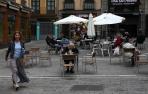 Terrazas abiertas al público en la plaza del Ayuntamiento de Pamplona.