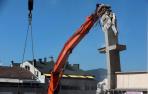 Fotos: Derribo de la cruz de Salesianos en Pamplona
