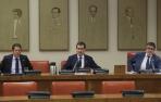 El presidente de la CEOE, Antonio Garamendi (c), y el presidente de CEPYME, Gerardo Cuerva (izda), comparecen ante la Comisión para la Reconstrucción Social y Económica del país