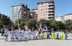 Sindicatos se concentran para denunciar la "caza de brujas" contra Skolae