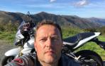 El motorista fallecido, apasionado de las motos y trabajador de Unión Carbide