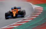 Hamilton reina bajo la lluvia y Sainz saldrá tercero, su mejor clasificación