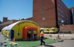 Hospital de campaña montado junto al Hospital Universitario Arnau de Vilanova de Lleida.