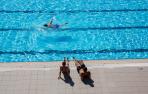 Las piscinas de Aranzadi obligan  a pagar con tarjeta las entradas