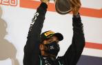 Baréin celebra el triunfo de Hamilton y el 'milagro' de Grosjean