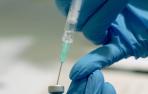 Solo las personas con riesgo de anafilaxia no deberían recibir la vacuna de Pfizer