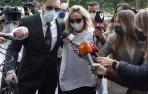 El juez mantiene en libertad a la mujer de Mainat y le impone una orden de alejamiento