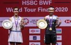 Carolina Marín y Tai Tzu-ying tras la final de las Finales del Circuito Mundial.