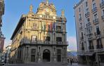 Fachada del Ayuntamiento de Pamplona.