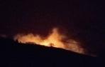 Fotos de los incendios forestales en Oteixon y Gorostapolo