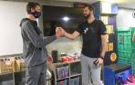 Pau Gasol visita a sus compañeros del Barça en el Palau Blaugrana