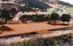 Recreación en 3D del entorno de la antigua Yesería, con zona de descanso, arboleda y restos del edificio.