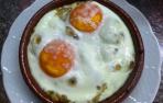 Huevos al horno con setas