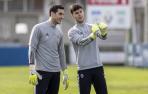 Los dos porteros que defenderán esta temporada el arco de Osasuna: Sergio Herrera (28 años) y Juan Pérez (24)