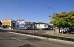 Una imagen del polígono La Barrena de Tudela, con los cines al fondo