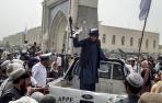 Una patrulla de talibanes en Kandahar, una de las capitales históricas de Afganistán