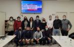 Foto de familia de la visita, ayer, a la comunidad energética de Esparza de Galar