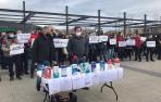 Ganaderos del sector lácteo se concentran en Pamplona para protestar porque están produciendo a pérdidas