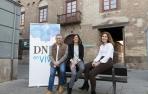 De izda. a dcha. Sebastián Recaj, médico en Cadreita; Ana Campillo, gerente del Área de Salud de Tudela; y Maite Fauste, enfermera y jefa de Cuidados Asistenciales.