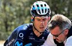 Imanol Erviti es atendido por el médico del Dauphiné