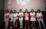 Desde la izquierda, las premiadas, Orreaga Sorbet, Agurne Baquer, Arrosa Larrainzar, Gemma Larrainzar, Maite Larrainzar (recogido por su sobrina Maitane Arrikaberri), Mirenjo Larrainzar e Itzabel Urbeltz (recogido por su hermana Mailaen Urbeltz)