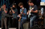 El grupo estadounidense Snarky Puppy durante su actuación hoy jueves en el pabellón de Mendizorroza, en la segunda jornada del Festival de Jazz de Vitoria