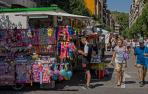 Los puestos de venta ambulante, en su nueva ubicación en el paseo de la Inmaculada