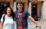 Idoia Mariezkurrena y Manu Quijera, al salir de Pamplona