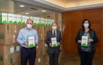 LA FOTO. El 18 de mayo de 2020 el Gobierno foral envió esta foto a los medios con la noticia de que se habían entregado a las primeras 146.000 mascarillas a las pymes navarras. Corresponden al acuerdo de Sodena y la CEN. En la foto, Manu Ayerdi, entonces