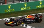 Max Verstappen cruza la línea de meta