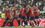 Los jugadores de Osasuna celebran el gol de Kike García