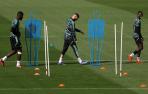 Rüdiger, Benzema y Mendy durante la sesión de entrenamiento
