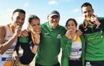 De izda. a dcha., Kader Algham, Maitane Melero, Ignacio Santamaría, Alicia Carrera y Javier Nagore, con sus medallas de oro.