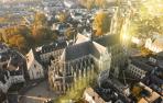 El santoral de este 181 de noviembre recuerda a San Odón de Cluny. En la imagen, la Catedral de Tours (Francia), ciudad en la que nació