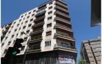 Un gran piso, divisible, en la calle Estella (Ensanche)