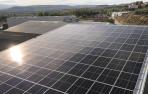 Instalación de placas solares en una empresa de Navarra