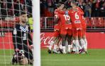 Los jugadores del Almería celebran uno de los goles conseguidos por el equipo almeriense
