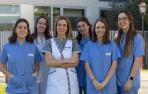 Las autoras del estudio, enfermeras de UCI de la Clínica Universidad de Navarra, con la directora del trabajo