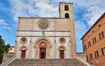 El santoral del 13 de febrero recuerda a San Benigno de Todi. En la imagen, la i Caterdral de esta localidad italiana