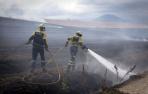 Bomberos fuego matorral