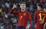 El centrocampista de la selección española Rodrigo Riquelme celebra tras anotar un gol durante el partido amistoso entre las selecciones sub-21 de España y Suiza, este viernes en el Power Horse Stadium, en Almería