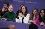 La secretaria Organización de Podemos y secretaria de Estado de Agenda 2030, Lilith Verstrynge; la secretaria general de Podemos y ministra de Derechos Sociales y Agenda 2030, Ione Belarra; y la secretaria de Internacional y eurodiputada de Podemos, Idoi