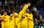 Los futbolistas del Barcelona celebran el título de liga